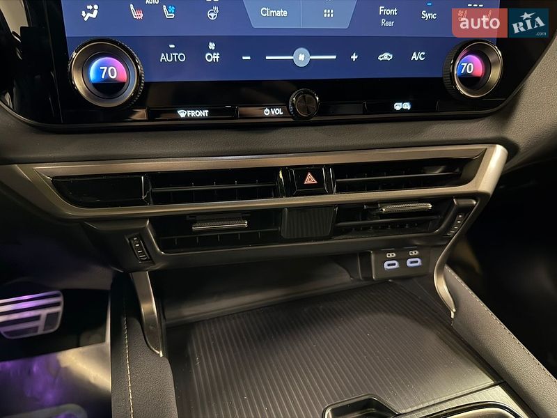 Позашляховик / Кросовер Lexus RX 2023 в Києві