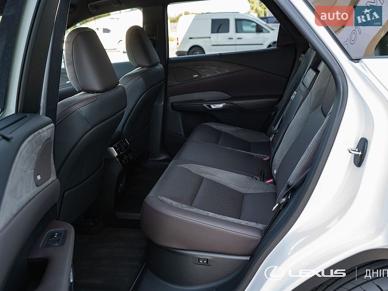 Внедорожник / Кроссовер Lexus RX 2025 в Днепре