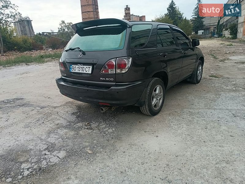 Внедорожник / Кроссовер Lexus RX 2002 в Тернополе