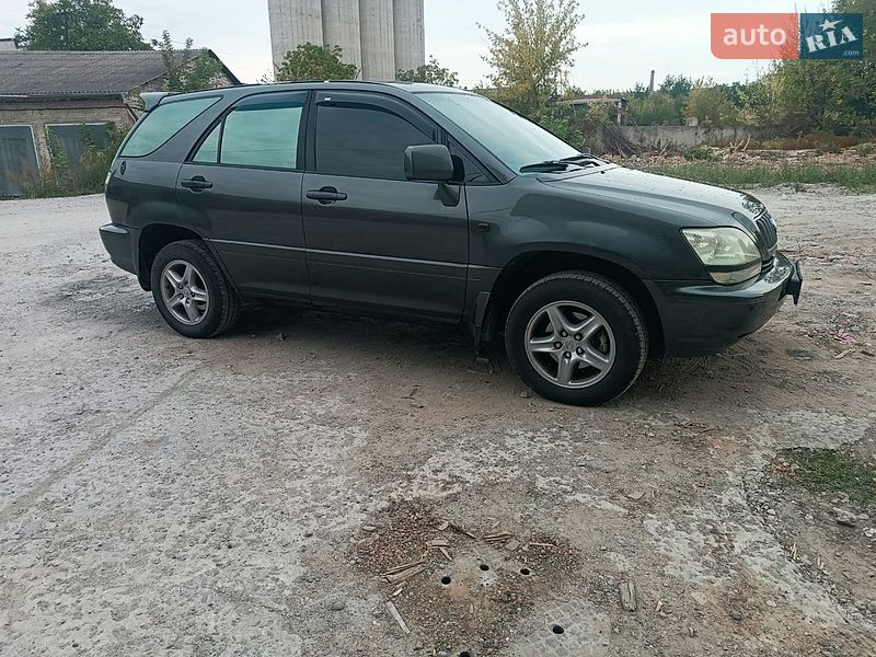 Внедорожник / Кроссовер Lexus RX 2002 в Тернополе