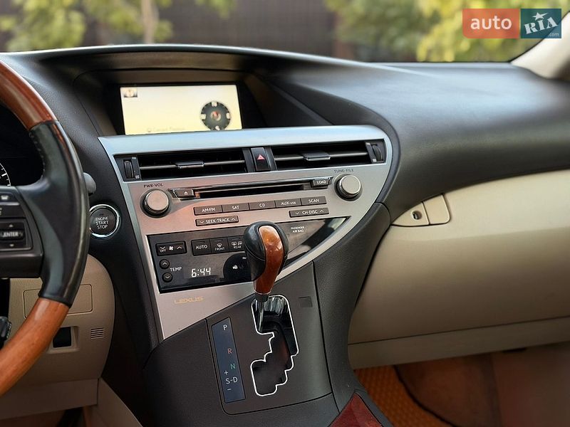 Внедорожник / Кроссовер Lexus RX 2010 в Киеве