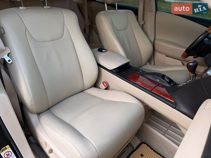 Внедорожник / Кроссовер Lexus RX 2010 в Киеве