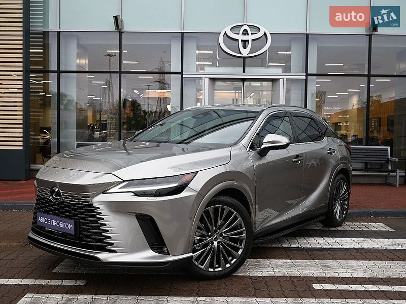 2025 Lexus RX, VIN JTJCNBGA902030270:plate — zdjęcie 1 (autoria)