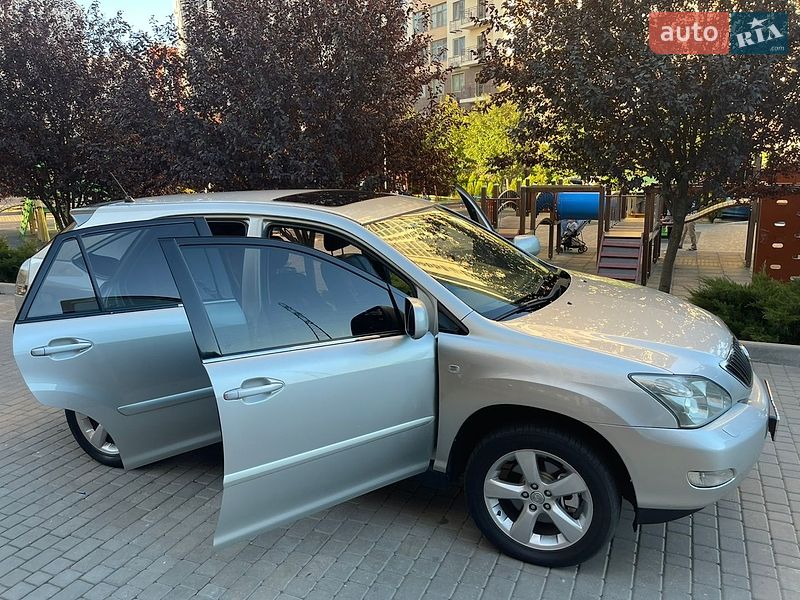 Внедорожник / Кроссовер Lexus RX 2004 в Одессе