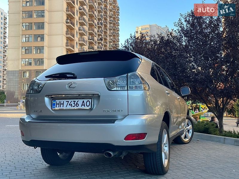 Внедорожник / Кроссовер Lexus RX 2004 в Одессе