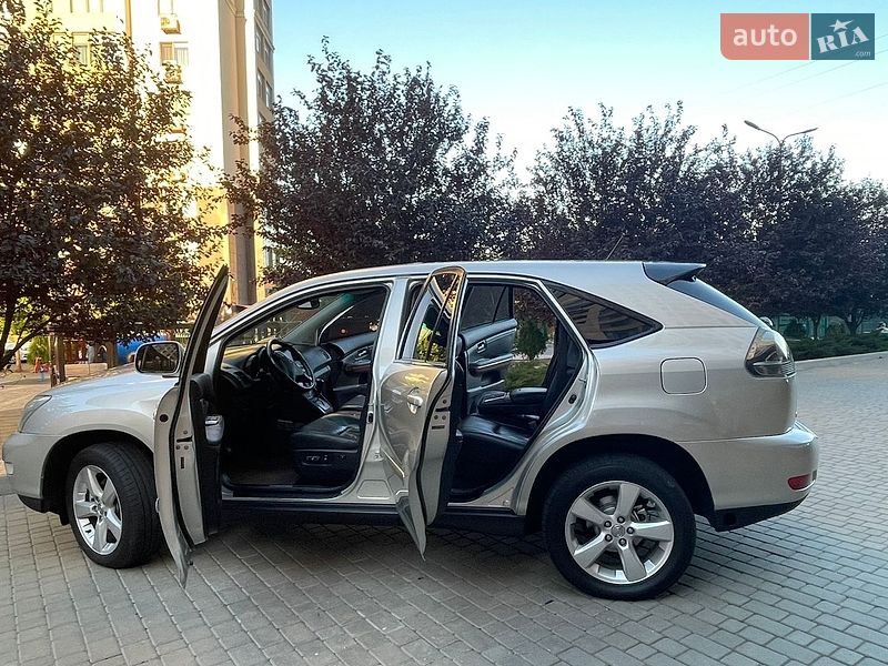 Внедорожник / Кроссовер Lexus RX 2004 в Одессе