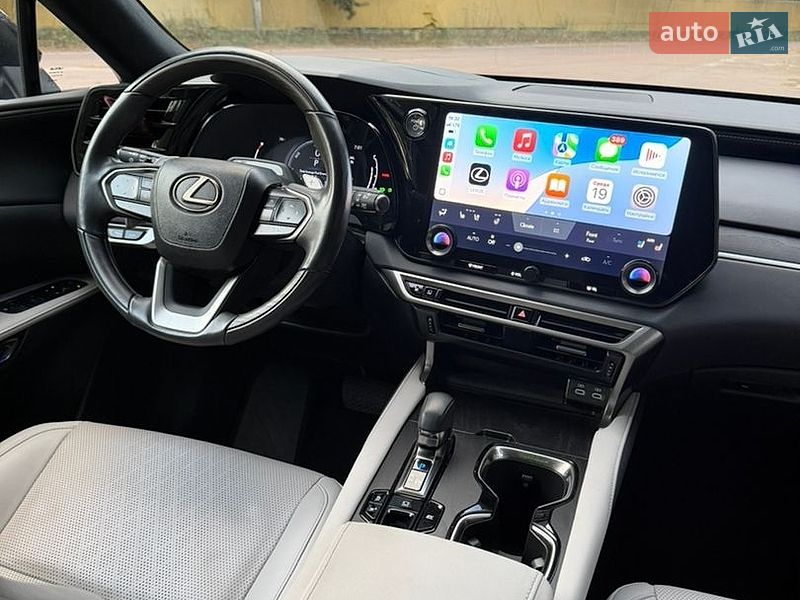 Позашляховик / Кросовер Lexus RX 2023 в Києві