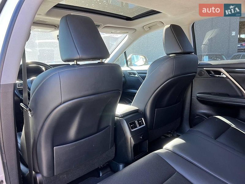 Позашляховик / Кросовер Lexus RX 2018 в Львові