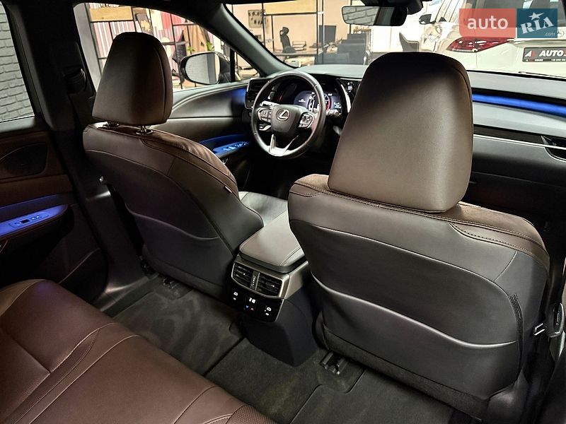 Внедорожник / Кроссовер Lexus RX 2025 в Львове