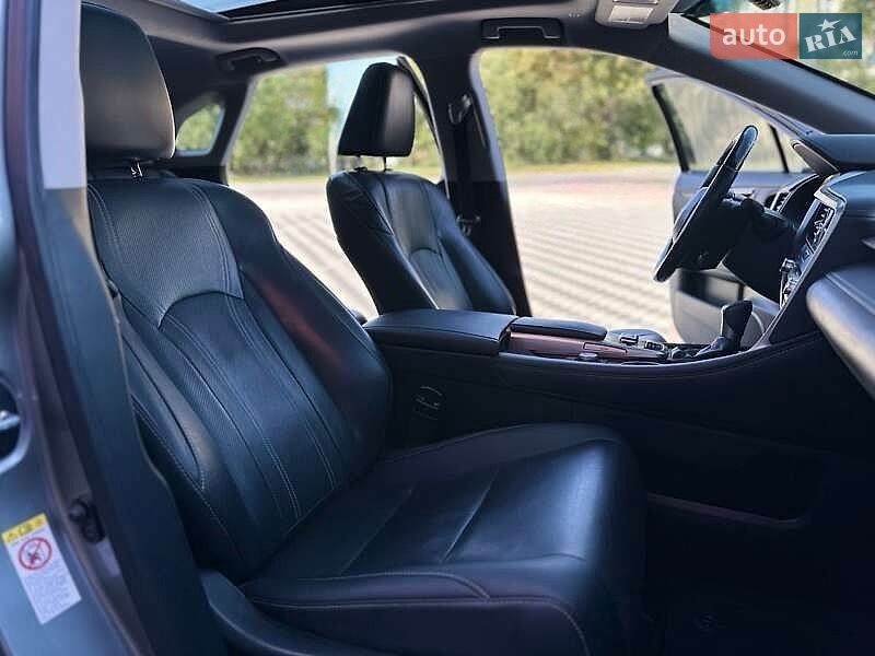 Позашляховик / Кросовер Lexus RX 2017 в Львові