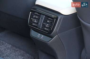 Внедорожник / Кроссовер Lexus RZ 2023 в Киеве
