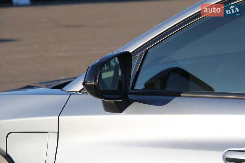 Внедорожник / Кроссовер Lexus RZ 2023 в Киеве
