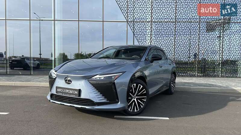 Lexus RZ 2023
