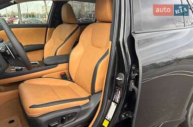 Позашляховик / Кросовер Lexus RZ 2023 в 