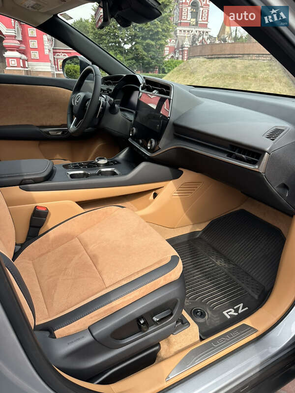 Внедорожник / Кроссовер Lexus RZ 2023 в Днепре
