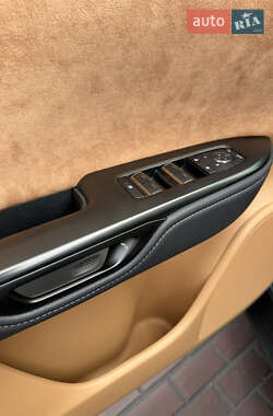 Позашляховик / Кросовер Lexus RZ 2023 в 