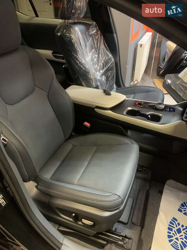 Внедорожник / Кроссовер Lexus RZ 2023 в Харькове