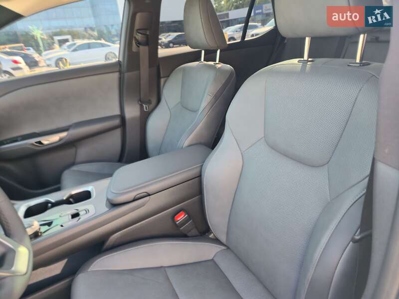 Позашляховик / Кросовер Lexus RZ 2023 в Одесі