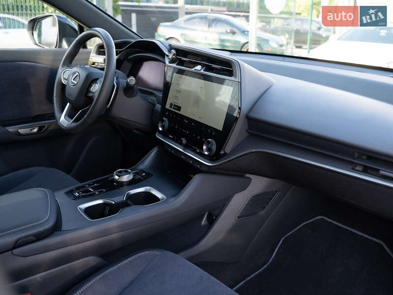 Внедорожник / Кроссовер Lexus RZ 2023 в Одессе фото 43 Внедорожник / Кроссовер Lexus RZ 2023 в Одессе