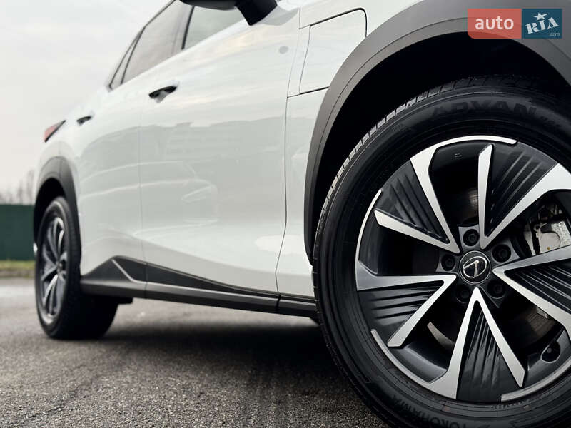 Внедорожник / Кроссовер Lexus RZ 2023 в Киеве фото 12 Внедорожник / Кроссовер Lexus RZ 2023 в Киеве