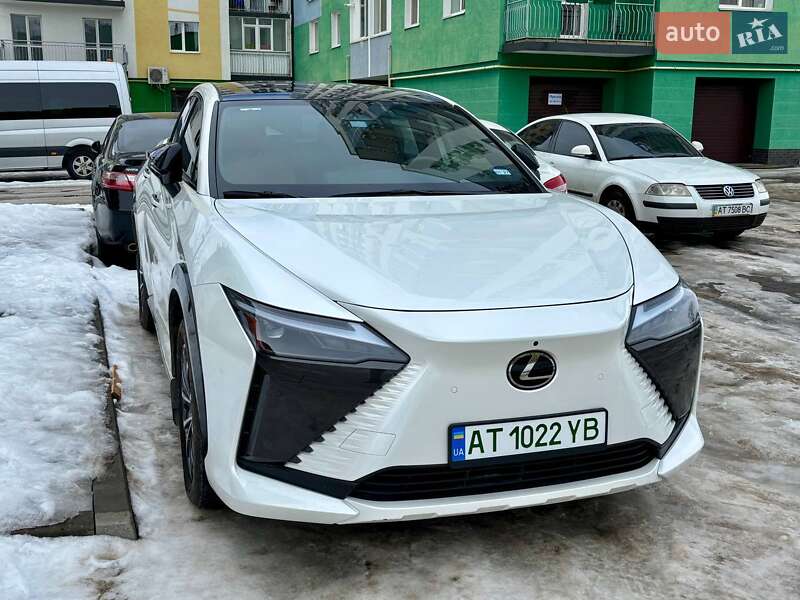 Внедорожник / Кроссовер Lexus RZ 2024 в Ивано-Франковске