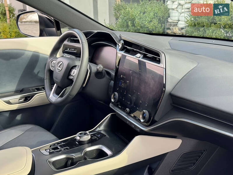 Позашляховик / Кросовер Lexus RZ 2024 в Стрию