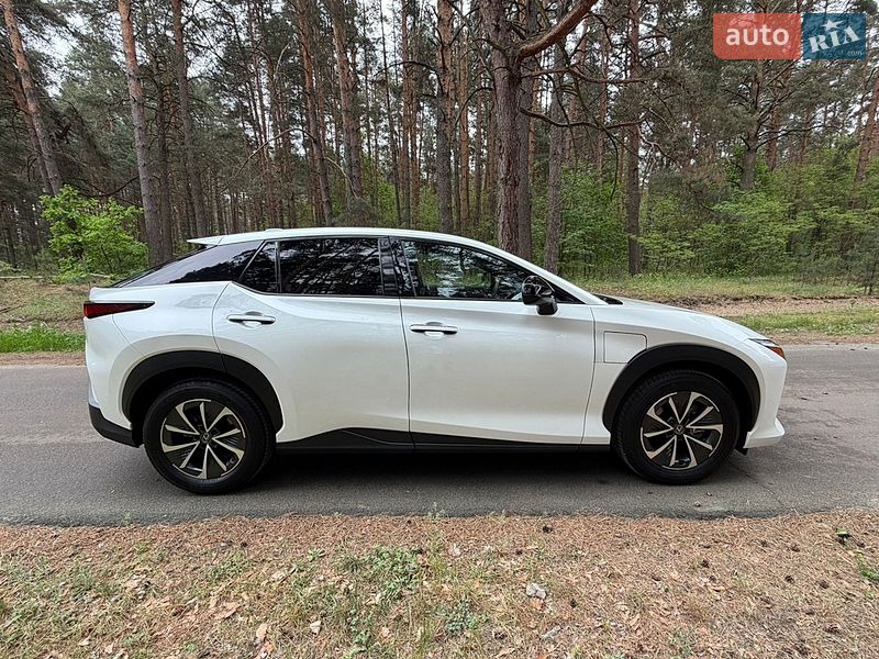Внедорожник / Кроссовер Lexus RZ 2024 в Киеве