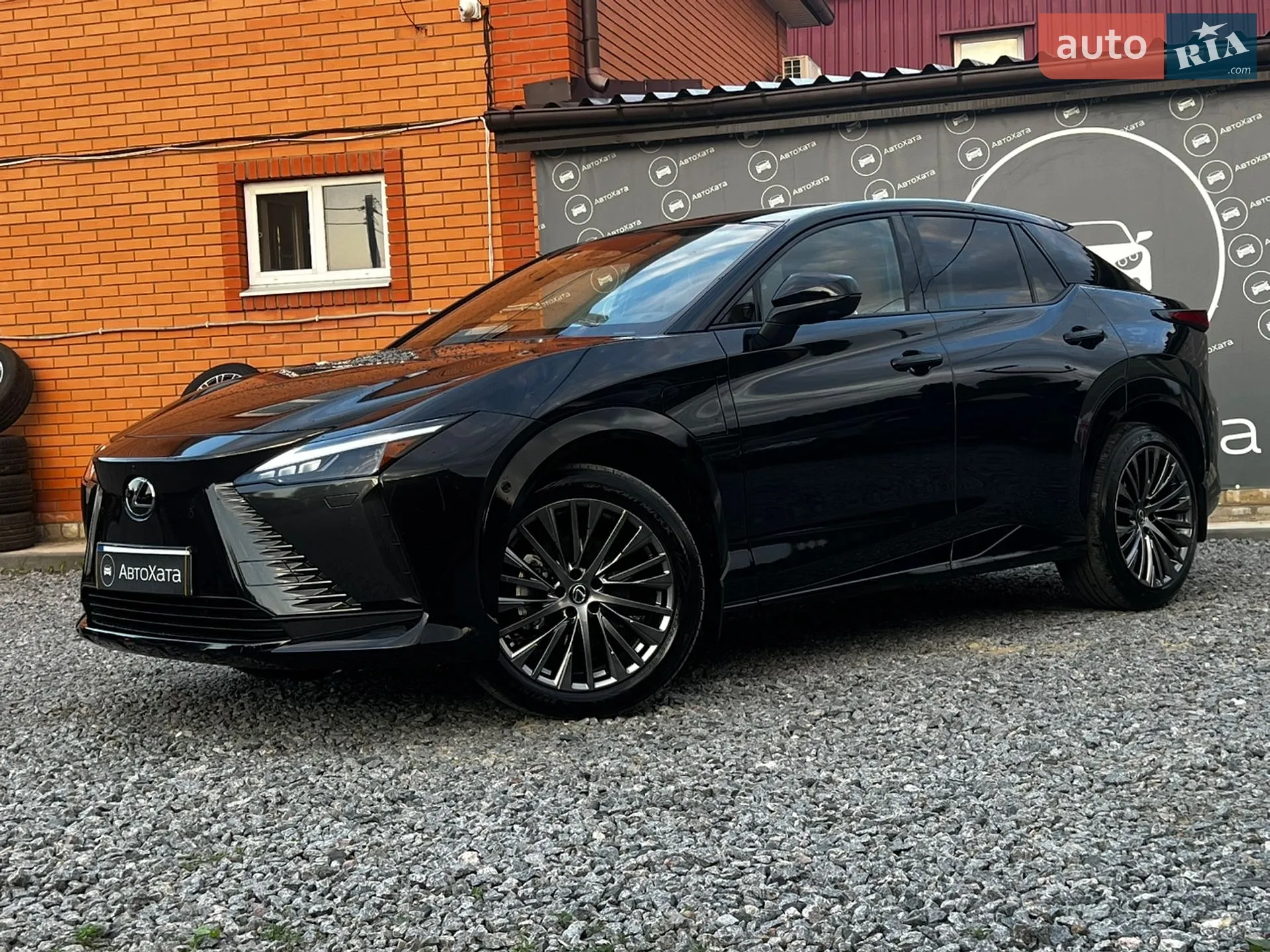 Lexus RZ 2024