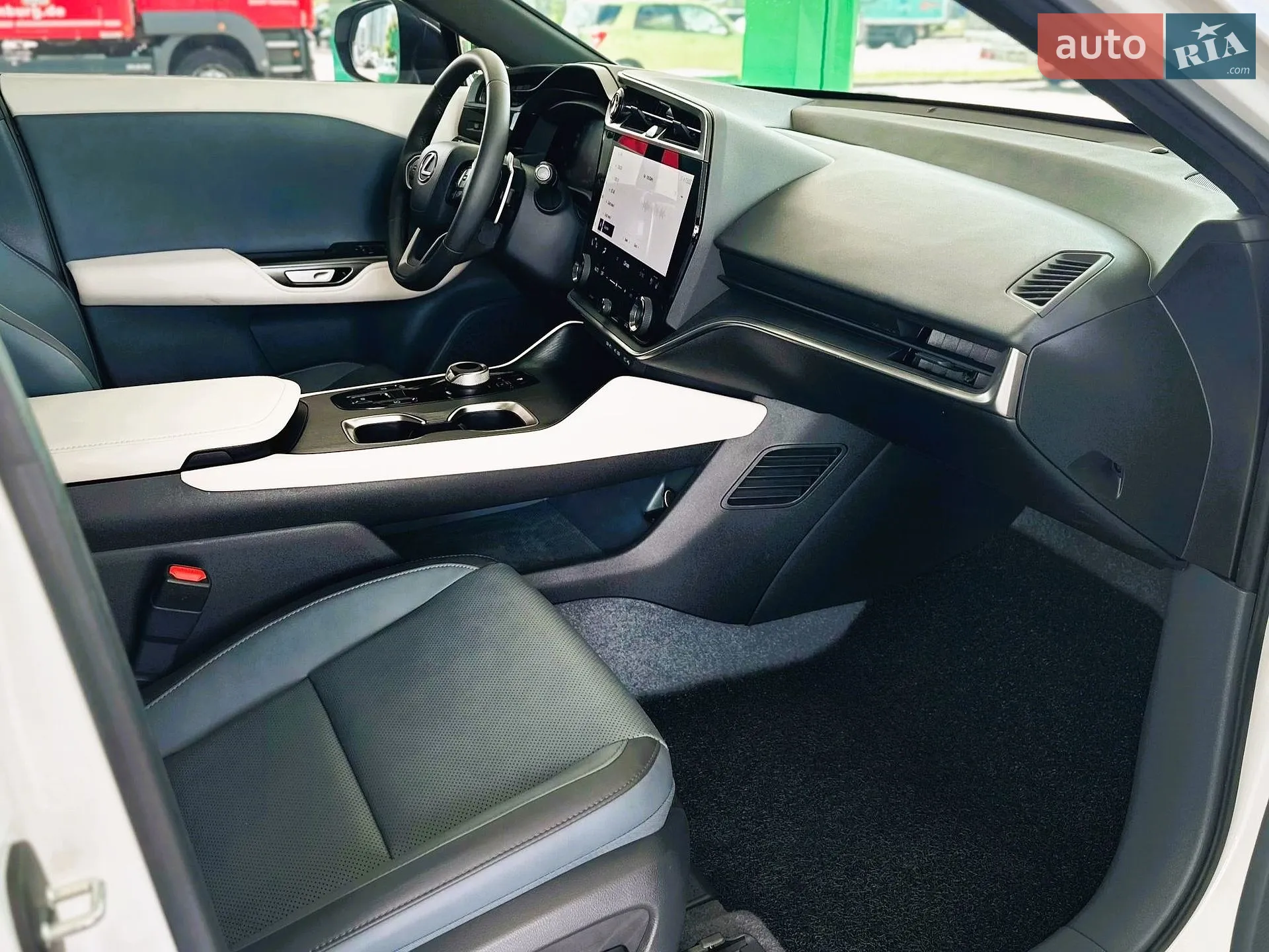 2023 Lexus RZ - мініатюра 31