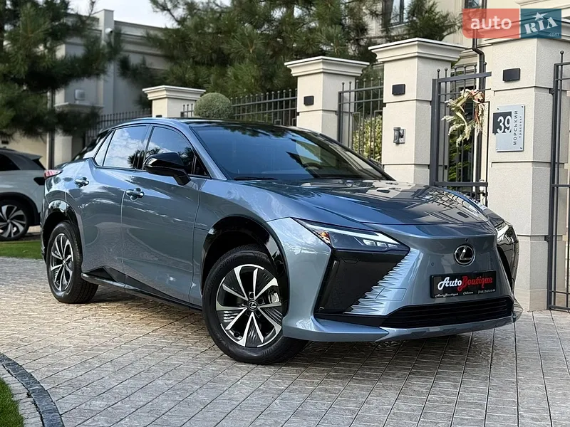 Lexus RZ 2024
