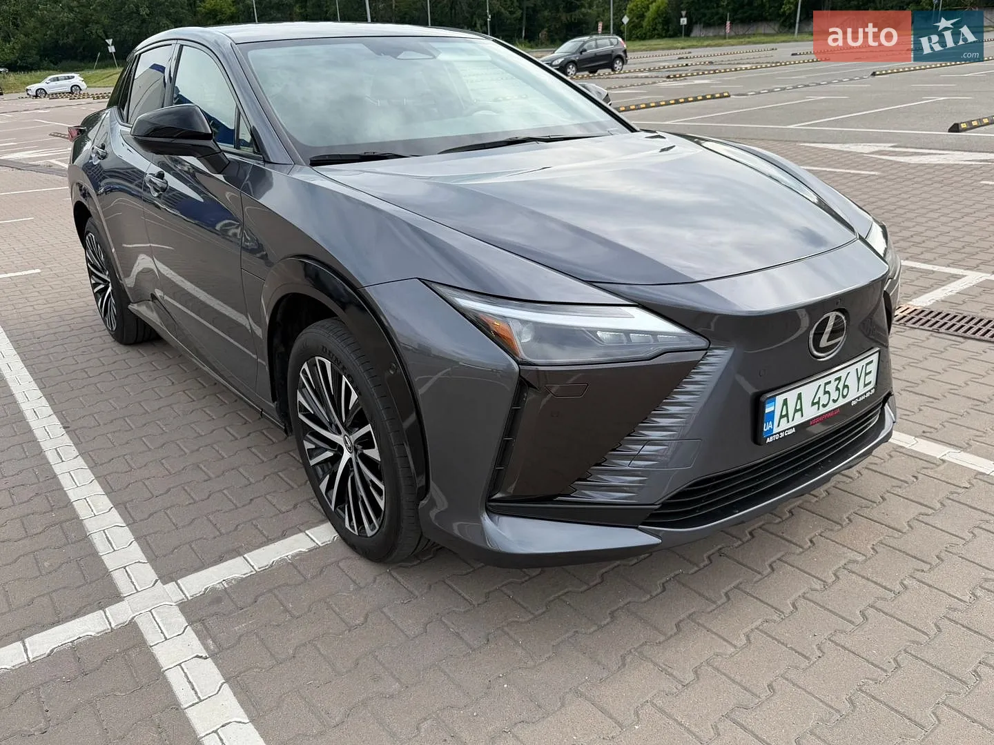 2023 Lexus RZ - фото 1