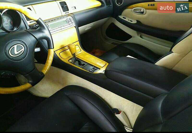 Кабріолет Lexus SC 2002 в Кам'янець-Подільському