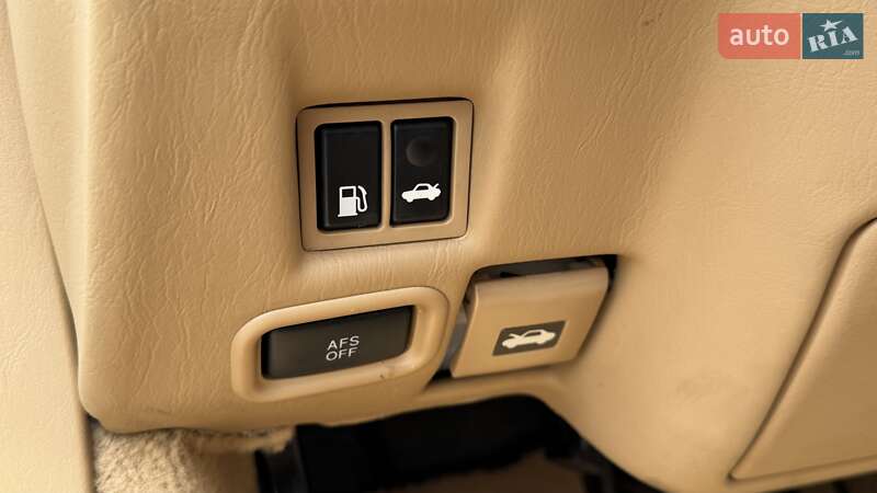 Кабриолет Lexus SC 2010 в Киеве фото 49 Кабриолет Lexus SC 2010 в Киеве