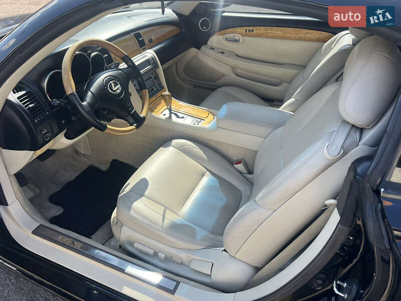 Кабріолет Lexus SC 2004 в Житомирі