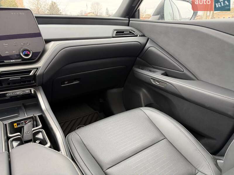 Внедорожник / Кроссовер Lexus TX 2024 в Харькове фото 52 Внедорожник / Кроссовер Lexus TX 2024 в Харькове