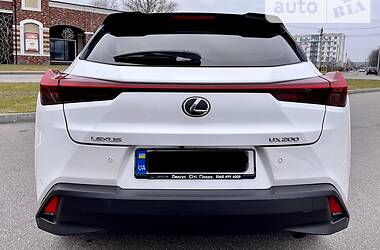 Внедорожник / Кроссовер Lexus UX 2019 в Киеве