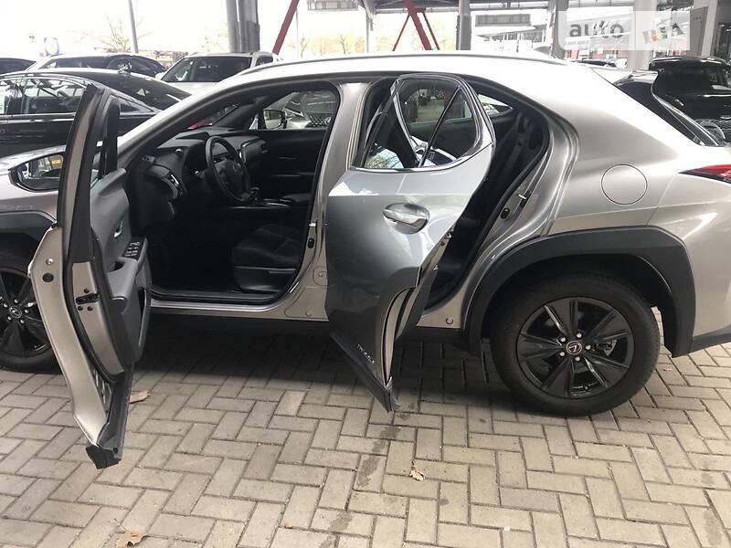 Внедорожник / Кроссовер Lexus UX 2019 в Львове