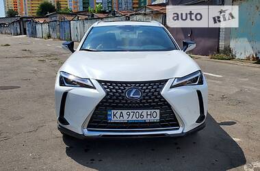 Внедорожник / Кроссовер Lexus UX 2020 в Киеве