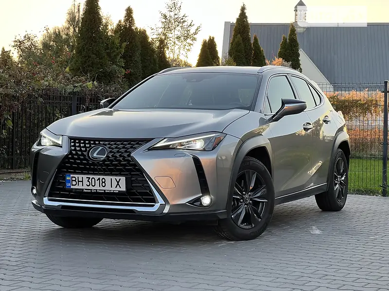 Lexus UX 2019