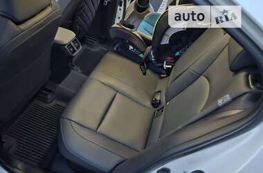 Позашляховик / Кросовер Lexus UX 2021 в Сваляві