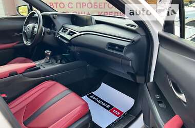 Внедорожник / Кроссовер Lexus UX 2018 в Запорожье
