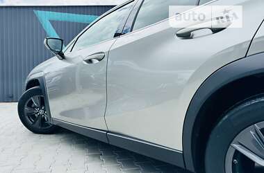 Позашляховик / Кросовер Lexus UX 2018 в Мукачевому