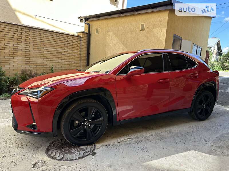 Позашляховик / Кросовер Lexus UX 2018 в Львові