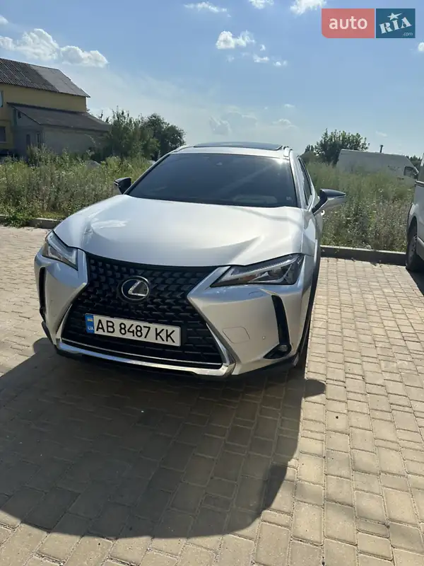 Lexus UX 2019