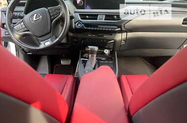 Внедорожник / Кроссовер Lexus UX 2020 в 