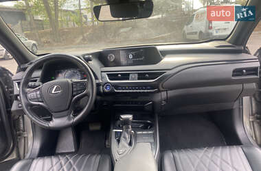 Позашляховик / Кросовер Lexus UX 2019 в Києві фото 6 Позашляховик / Кросовер Lexus UX 2019 в Києві