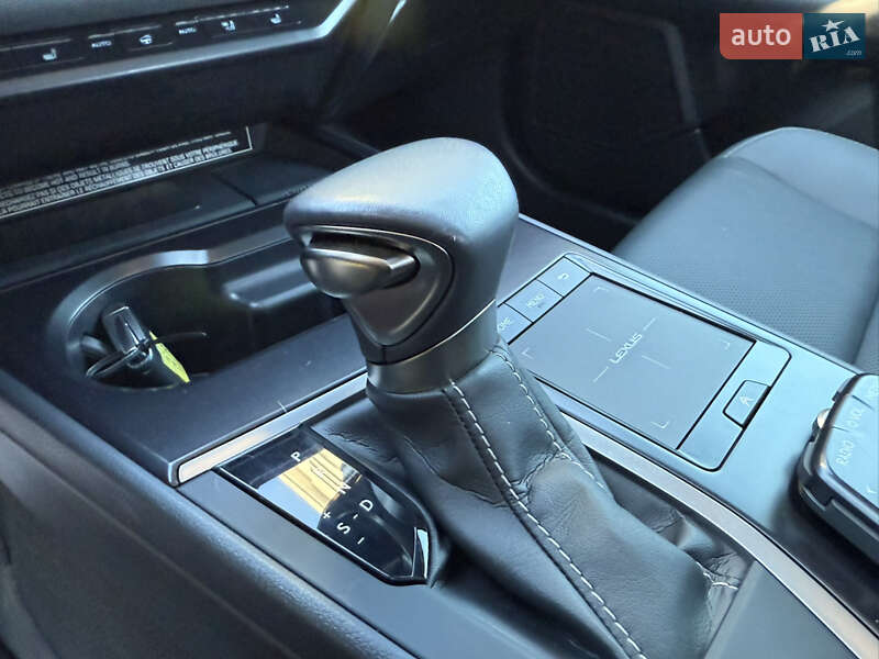 Позашляховик / Кросовер Lexus UX 2022 в Одесі