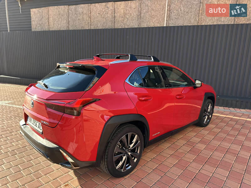 Позашляховик / Кросовер Lexus UX 2019 в Одесі