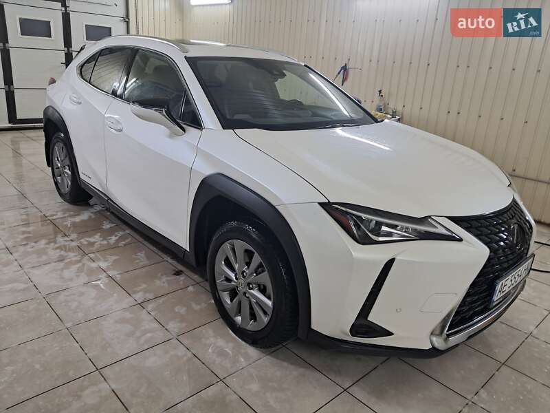 Внедорожник / Кроссовер Lexus UX 2020 в Кривом Роге