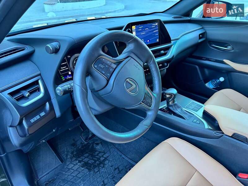 Внедорожник / Кроссовер Lexus UX 2022 в Киеве